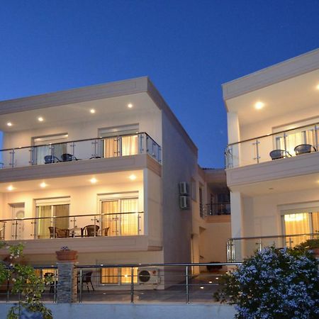 Aventura Apartments بوتوس المظهر الخارجي الصورة