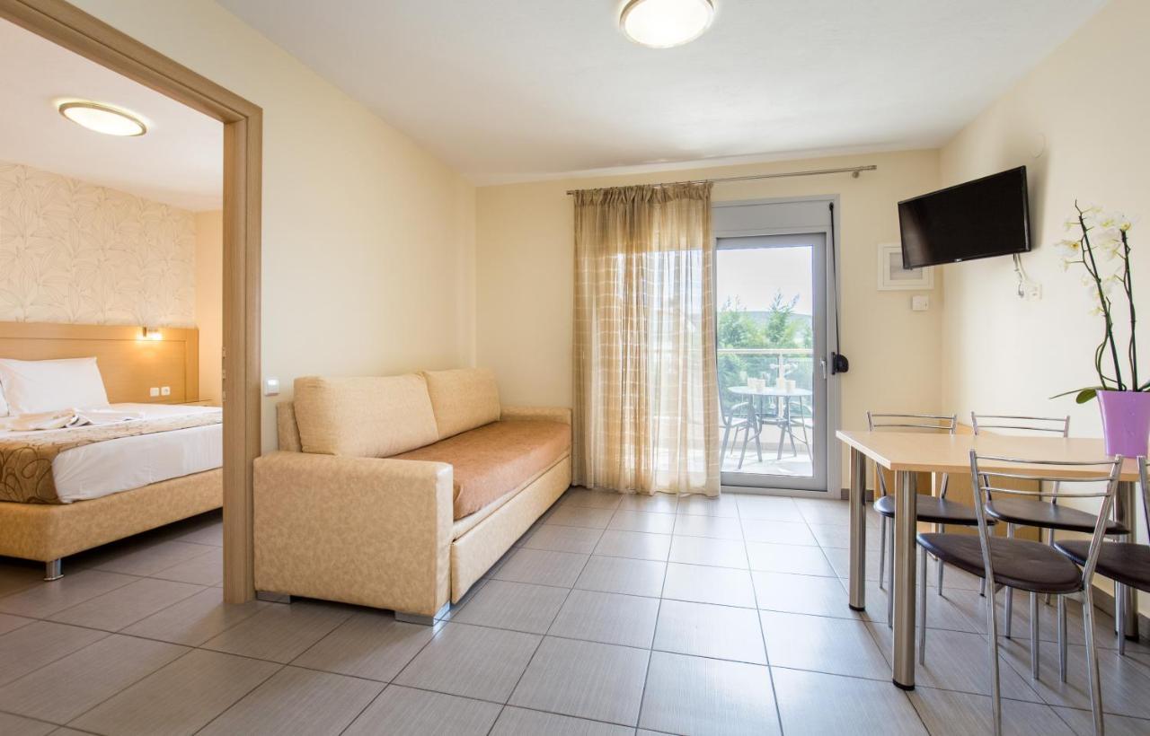 Aventura Apartments بوتوس المظهر الخارجي الصورة